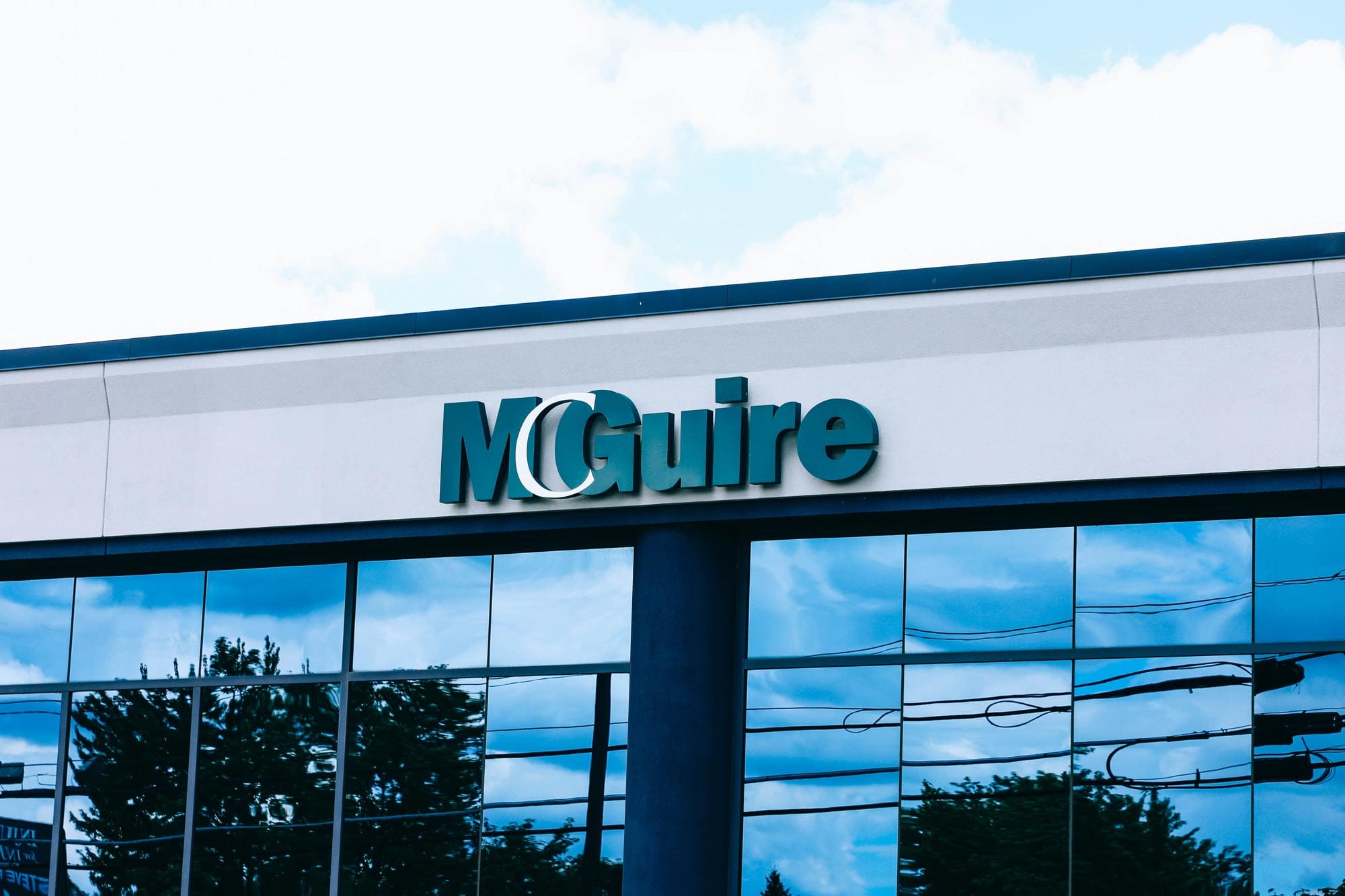 mcguire-development-building-logo-close